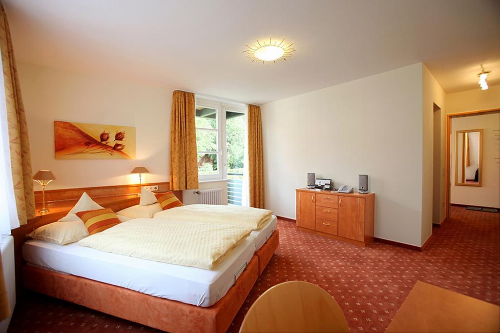 Ferien Residenz Bergfried Hotel Hinterzarten Eksteriør billede