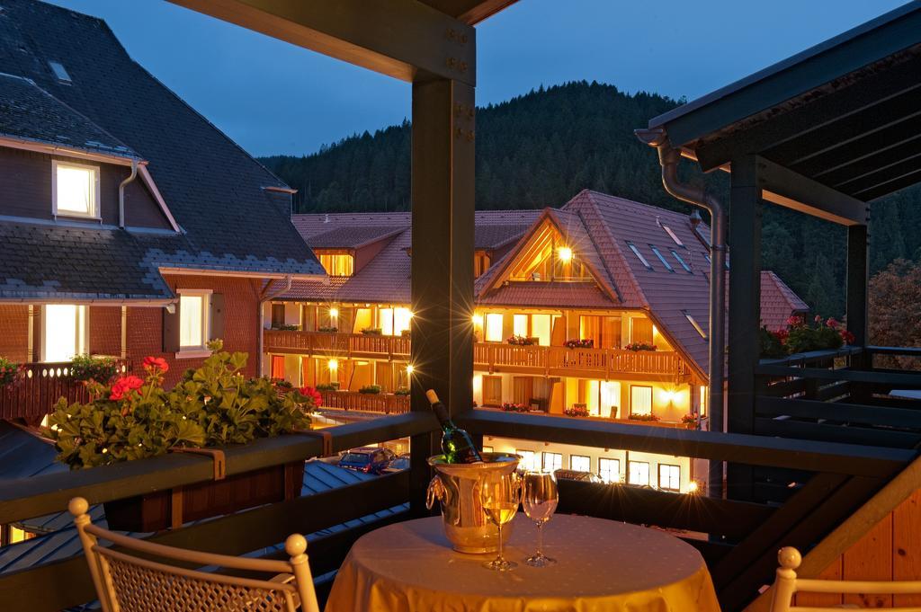 Ferien Residenz Bergfried Hotel Hinterzarten Eksteriør billede